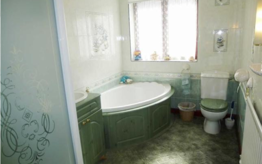 131A Crewe Rd, Stoke-on-Trent ST7 2JE