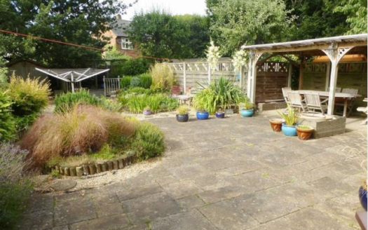 131A Crewe Rd, Stoke-on-Trent ST7 2JE