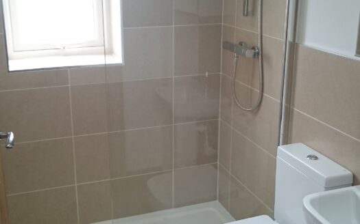 2 Bed Apartment Albion Mews, Prestwich, M25 1EL.