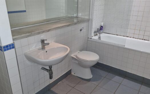 221 Market Square, High Street Manchester, M4 1BE