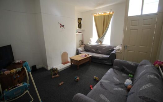 Huxley St, Oldham OL4 5JX