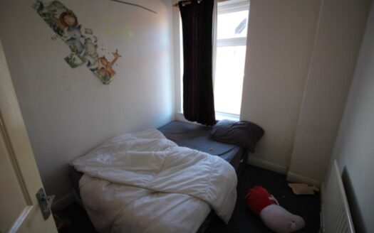 Huxley St, Oldham OL4 5JX