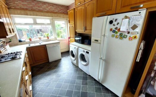 Scholes Lane Prestwich, M25 0AU